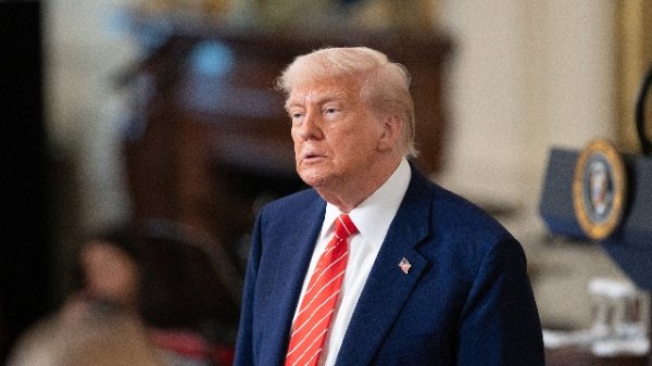 隆源配资 俄称仍希望实现俄美关系正常化 已提议恢复直航航班