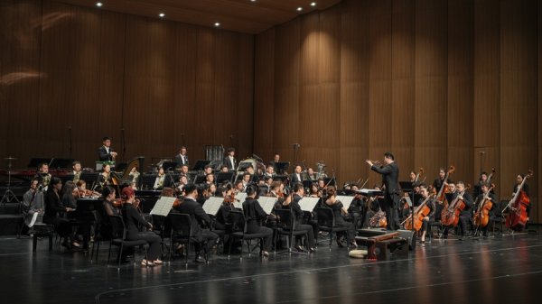 聚盈策略 从“建城”到“兴城”奏响发展新乐章，安吉“两山”未来科技城迎来开城首秀